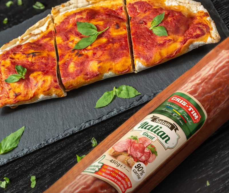 Pizza Calzone cu Salam Italian Uscat Cris-Tim