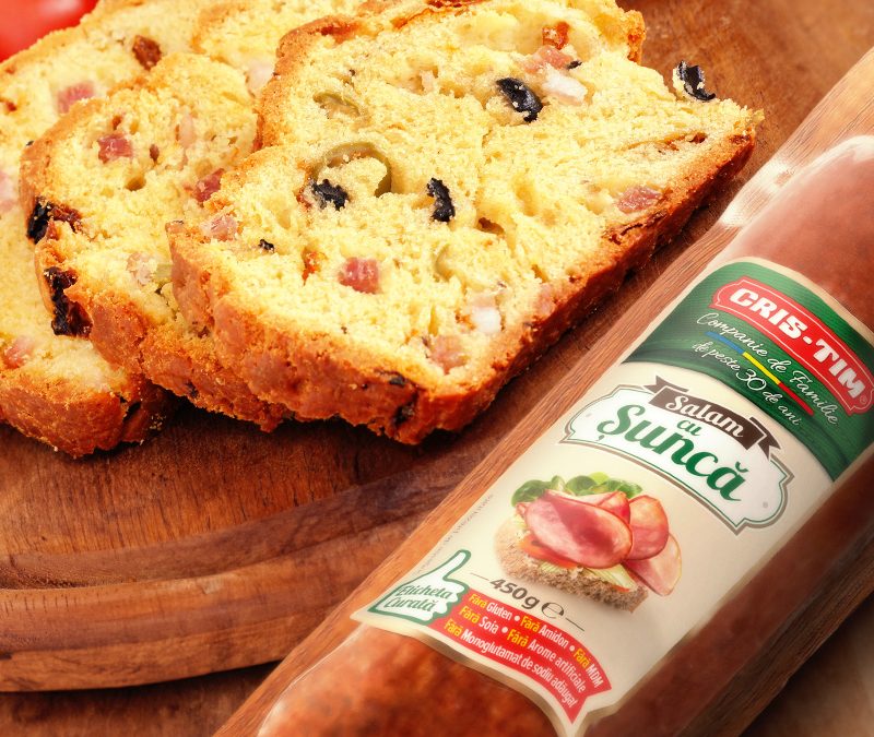 Pâine de casă cu Salam cu Șuncă Cris-Tim și Măsline