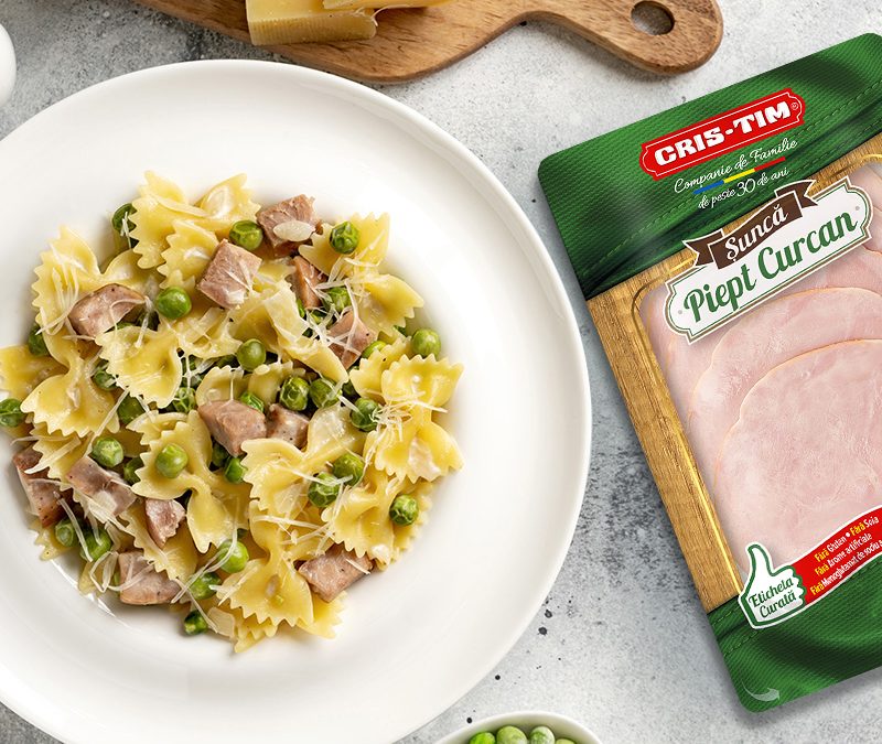 Farfalle Cremoase cu Șuncă Piept Curcan Cris-Tim