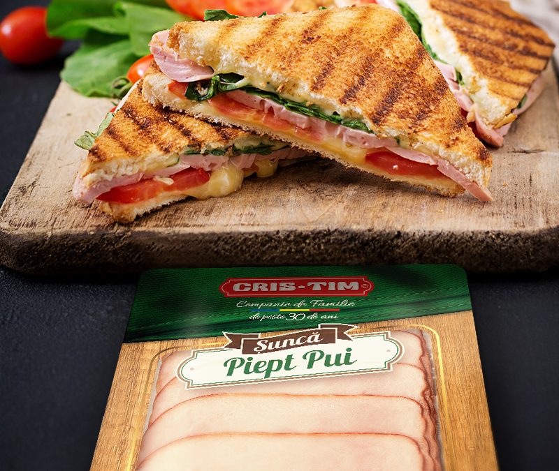 Panini Fresco cu Șuncă Piept Pui și mozzarella